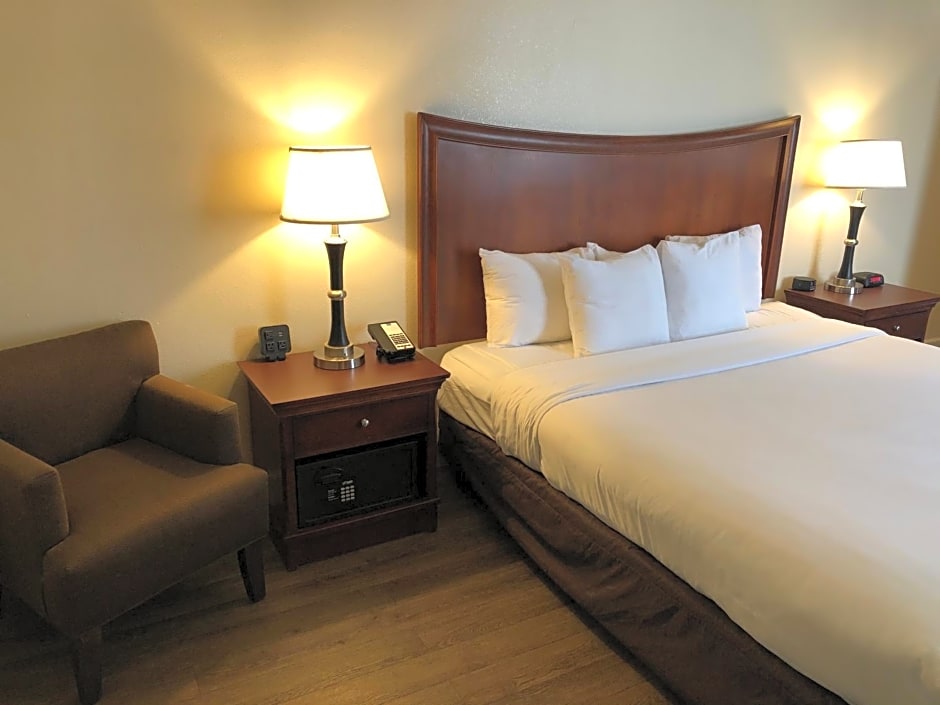 Blu Pacific Hotel
