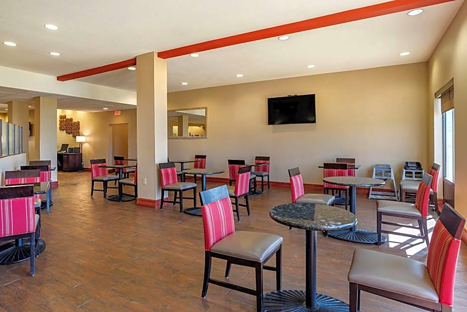 Comfort Suites Airport South