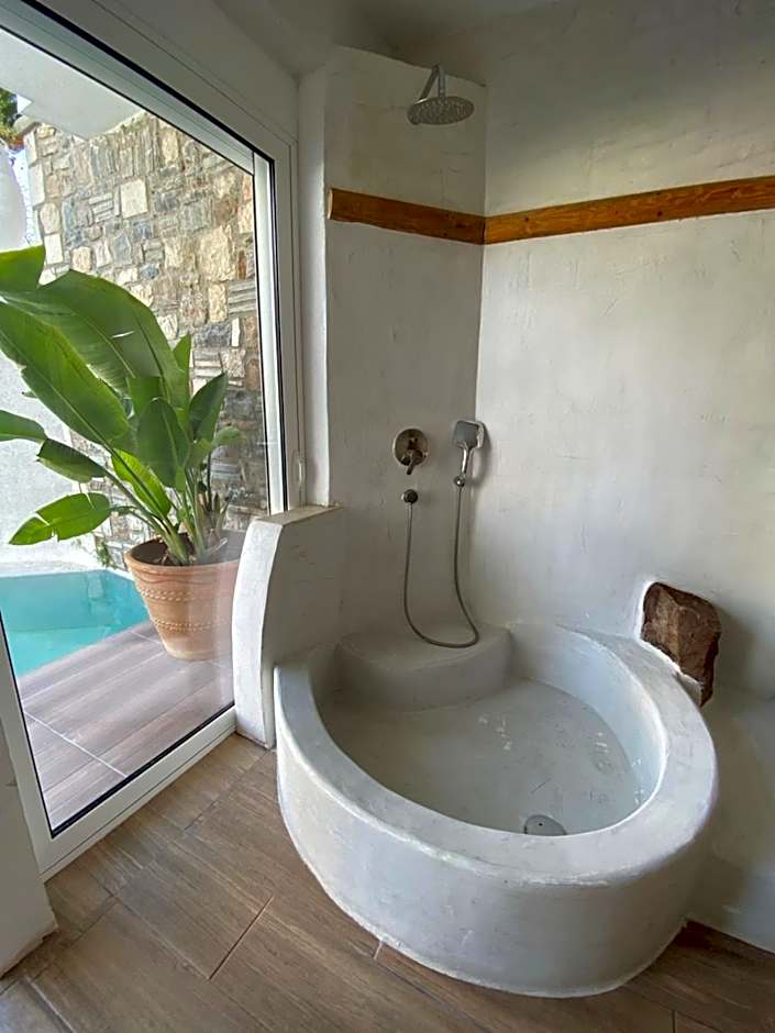 Kouros Home & Suites