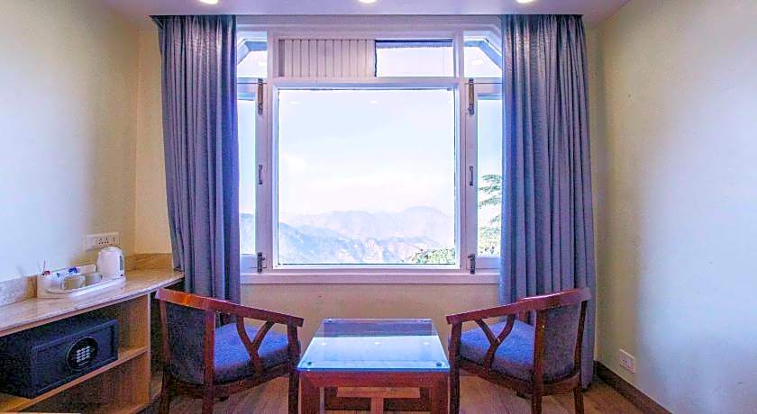 Treebo Varuna With Mountain View