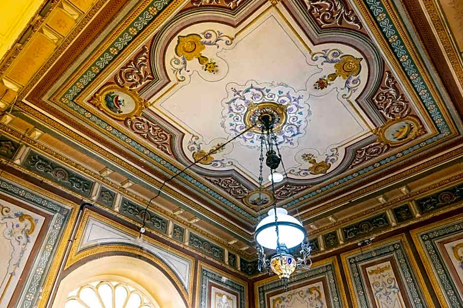 Büyükada Anastasia Meziki History Mansion