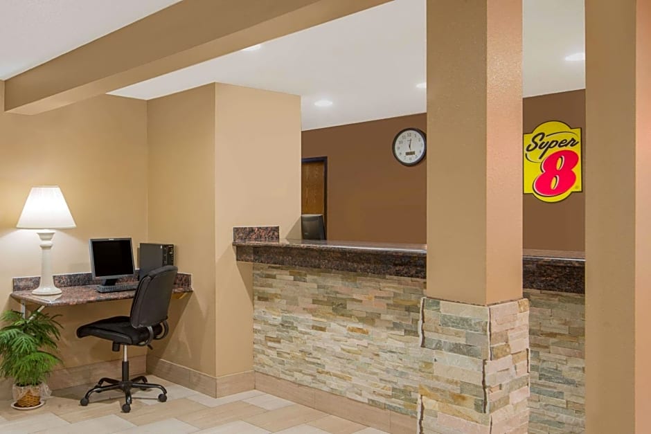 Super 8 by Wyndham Story City