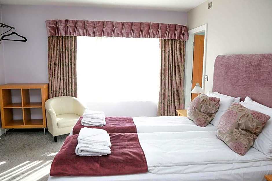 The Maypole at Wellow