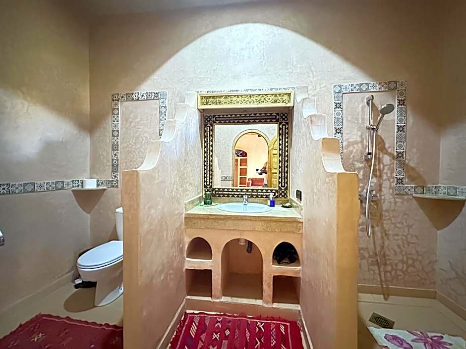 Oasis Tilogui-Luxury Hotel Restaurant and Desert Excursions In Zagora