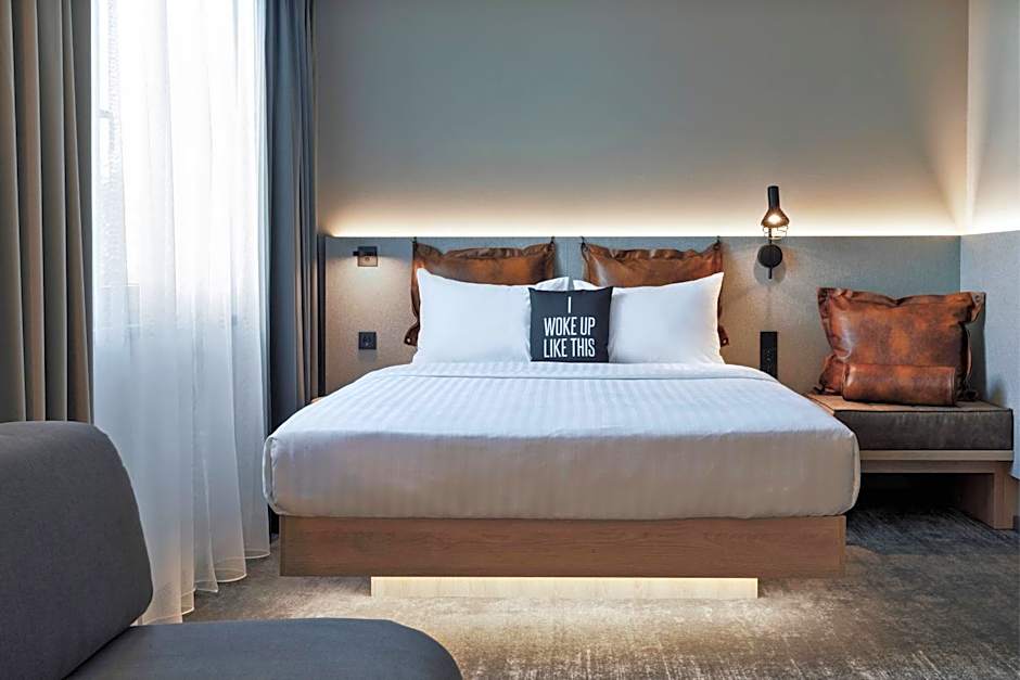 Moxy Hamburg City