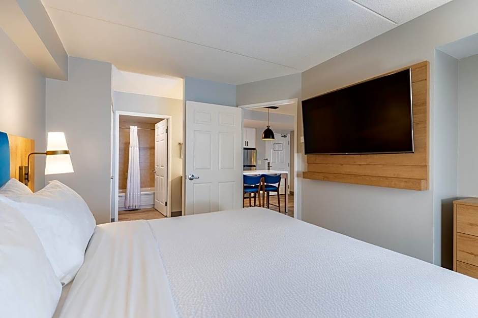 Staybridge Suites London By IHG