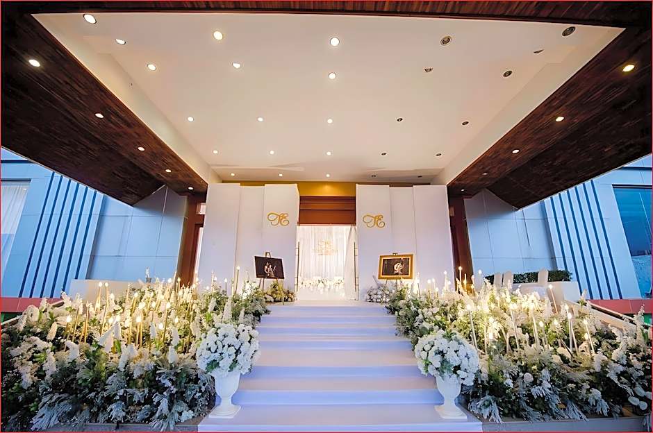 Arawan Riverside Hotel