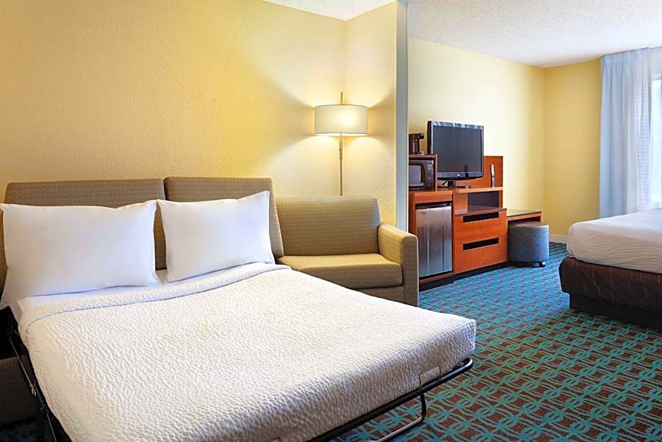 Fairfield Inn & Suites by Marriott Orlando Lake Buena Vista in the Marriott Village