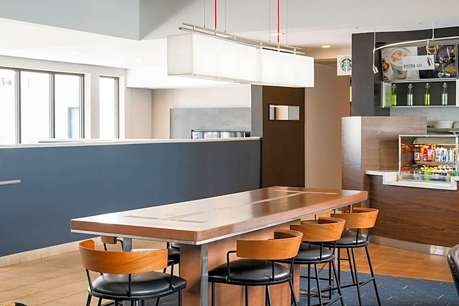 Courtyard by Marriott Melbourne West
