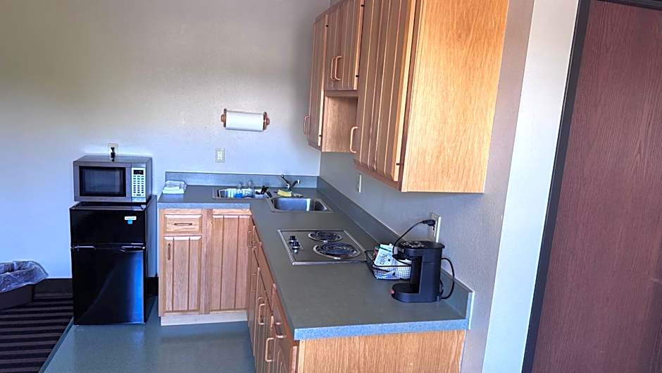 Northwoods Inn and Suites