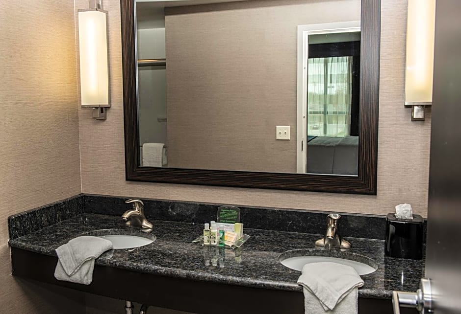 Holiday Inn Paducah Riverfront By IHG