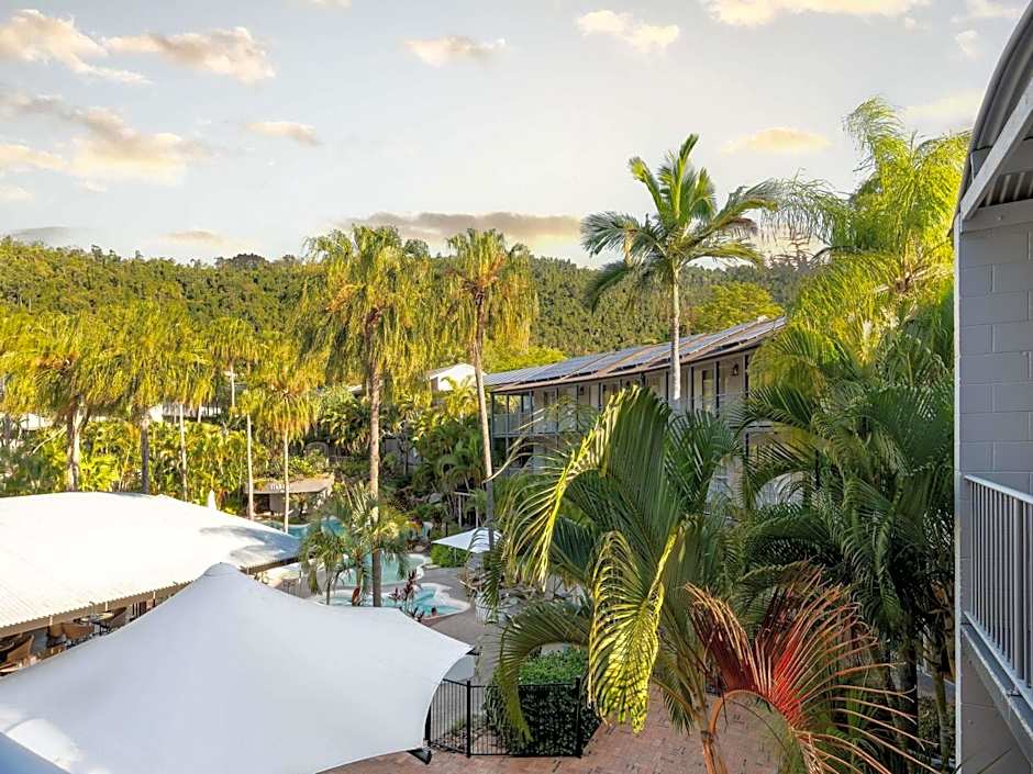 Mantra Club Croc Airlie Beach