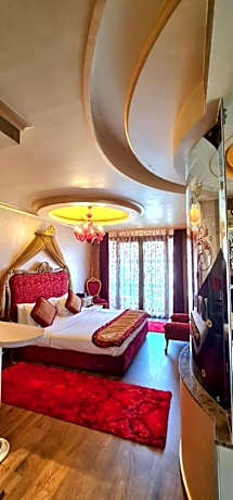 The Q Suite With Balcony