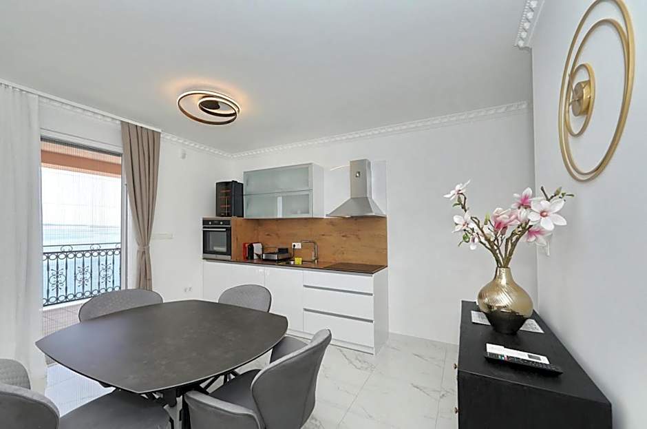 Villa Tin Apartments