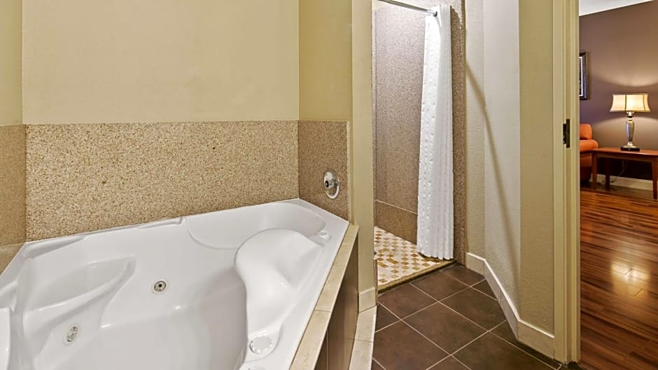 Best Western Plus Georgetown Inn And Suites