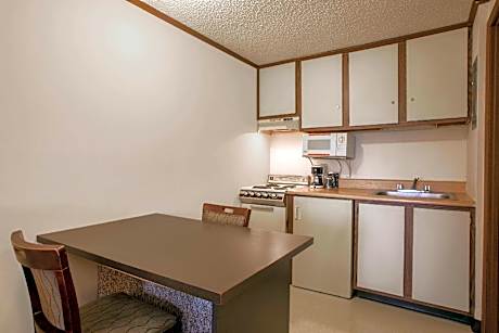 King Bed Nonsmoking with Kitchen
