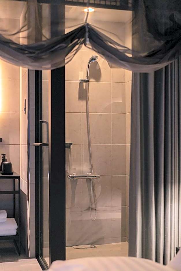 moire HOTEL YOSHIWARA