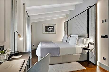 STYLE ROOM WITH TERRACE