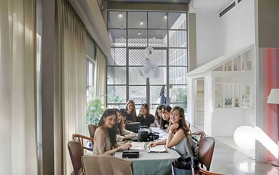 Collection O The Spades Hostel