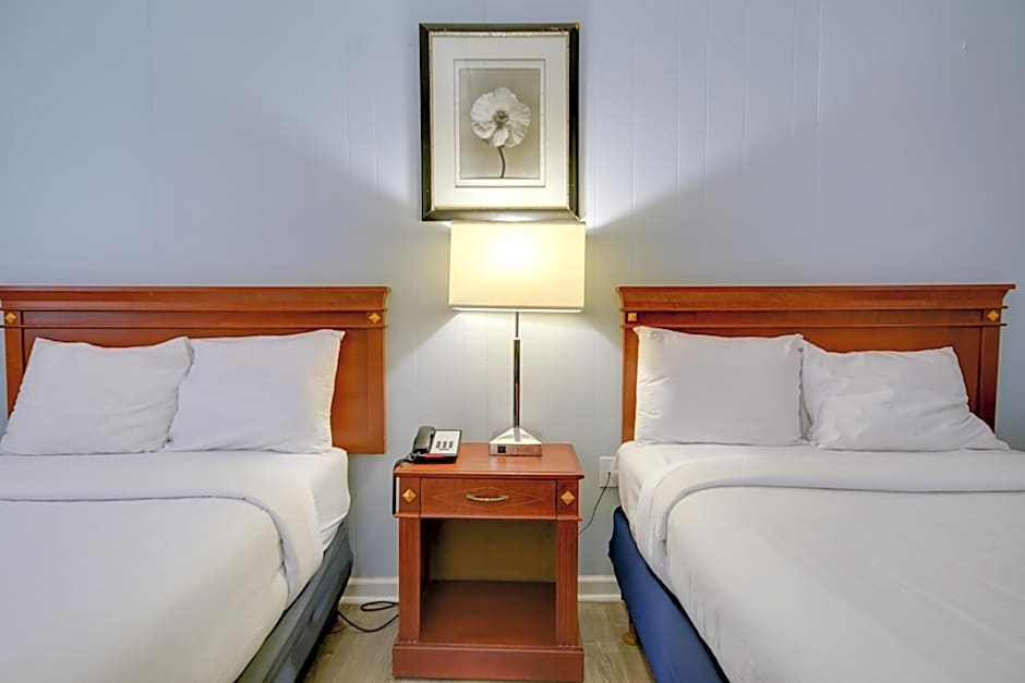 Rideau Oceanfront Motel