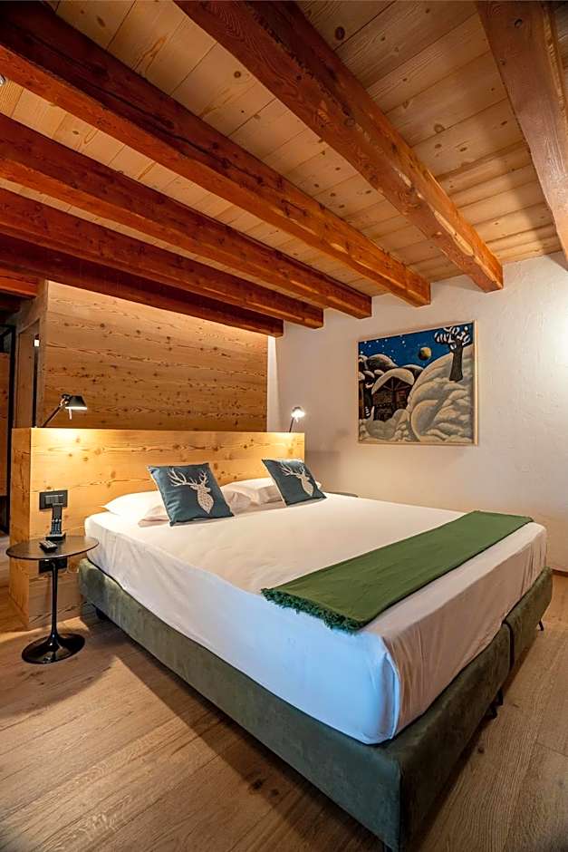 Photo 1 of 6 of Junior Suite, Balcony