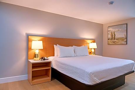 Highland Inn - San Bernardino
