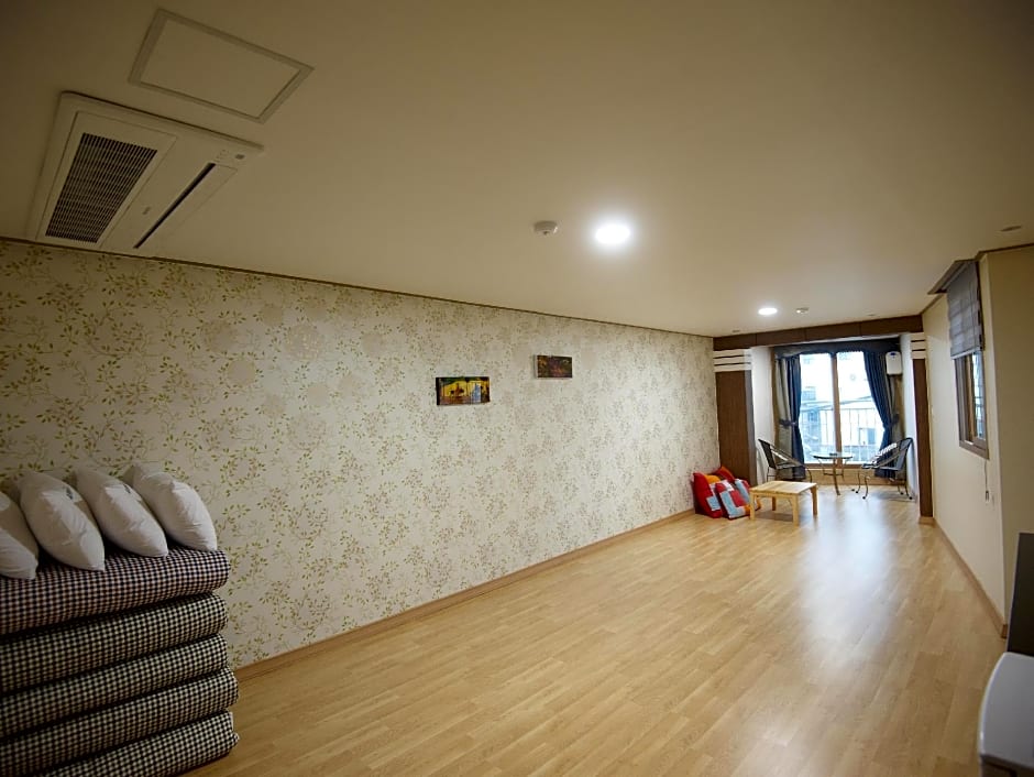 Dorcas Tourist Hostel