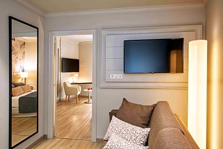 FAMILY DELUXE ROOM