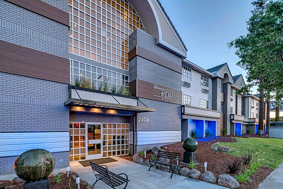 Photo 1 of 23 of The Row Hotel, BW Signature Collection