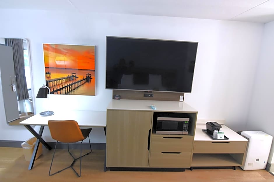 Best Western Point South