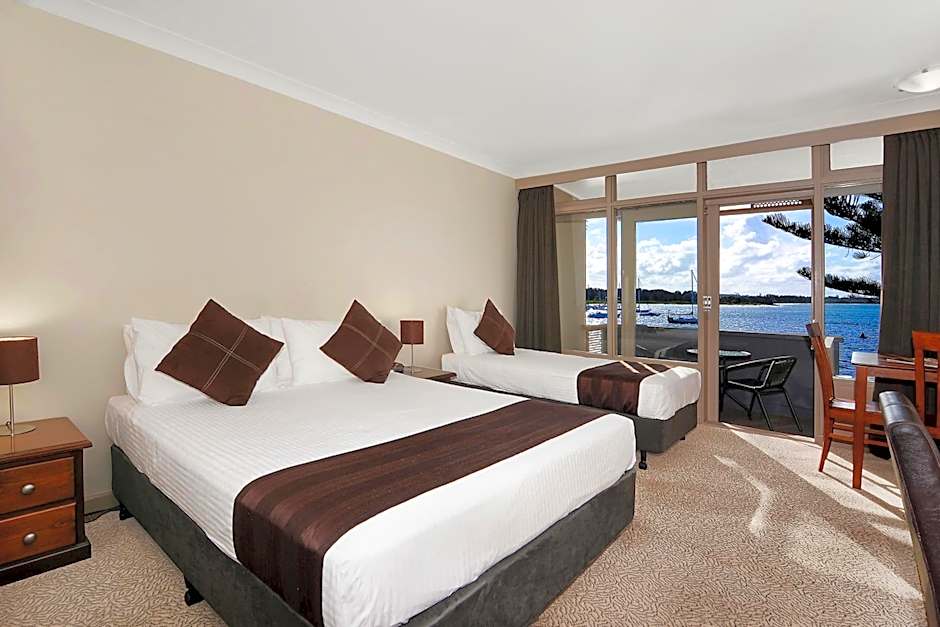 Comfort Resort Waters Edge