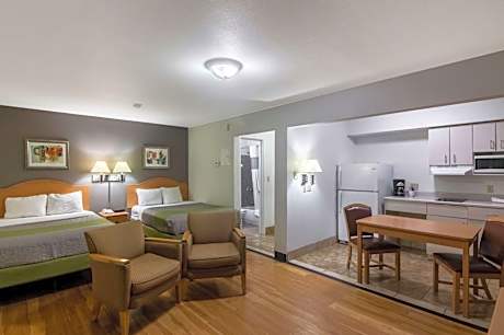 Deluxe Quadruple Room - Smoking