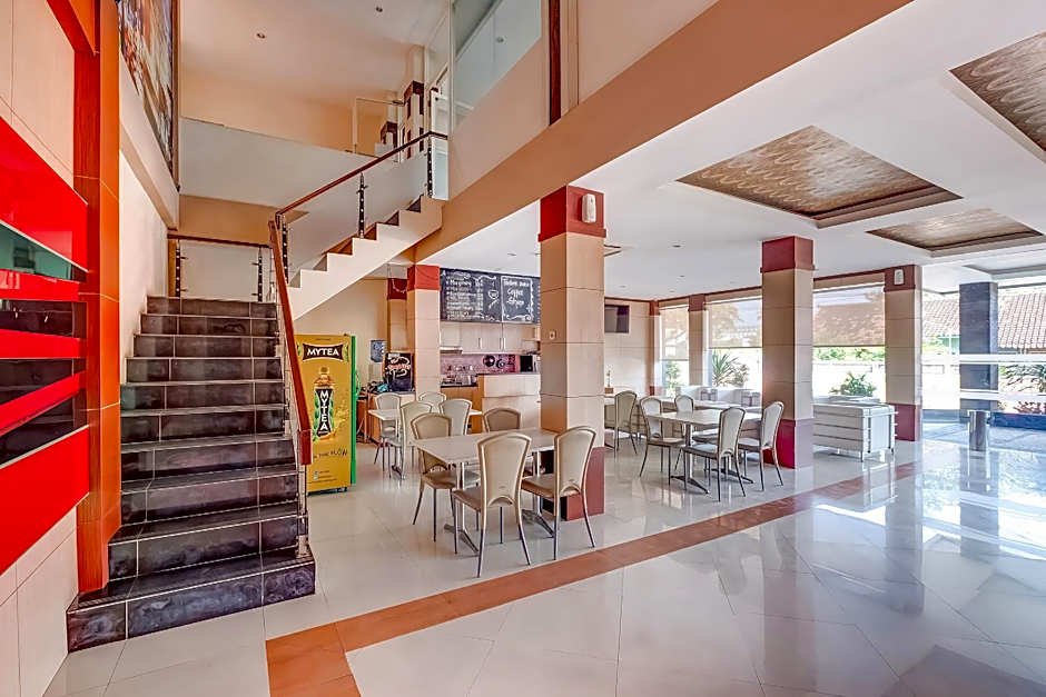 OYO Flagship Tembok Batu Residence