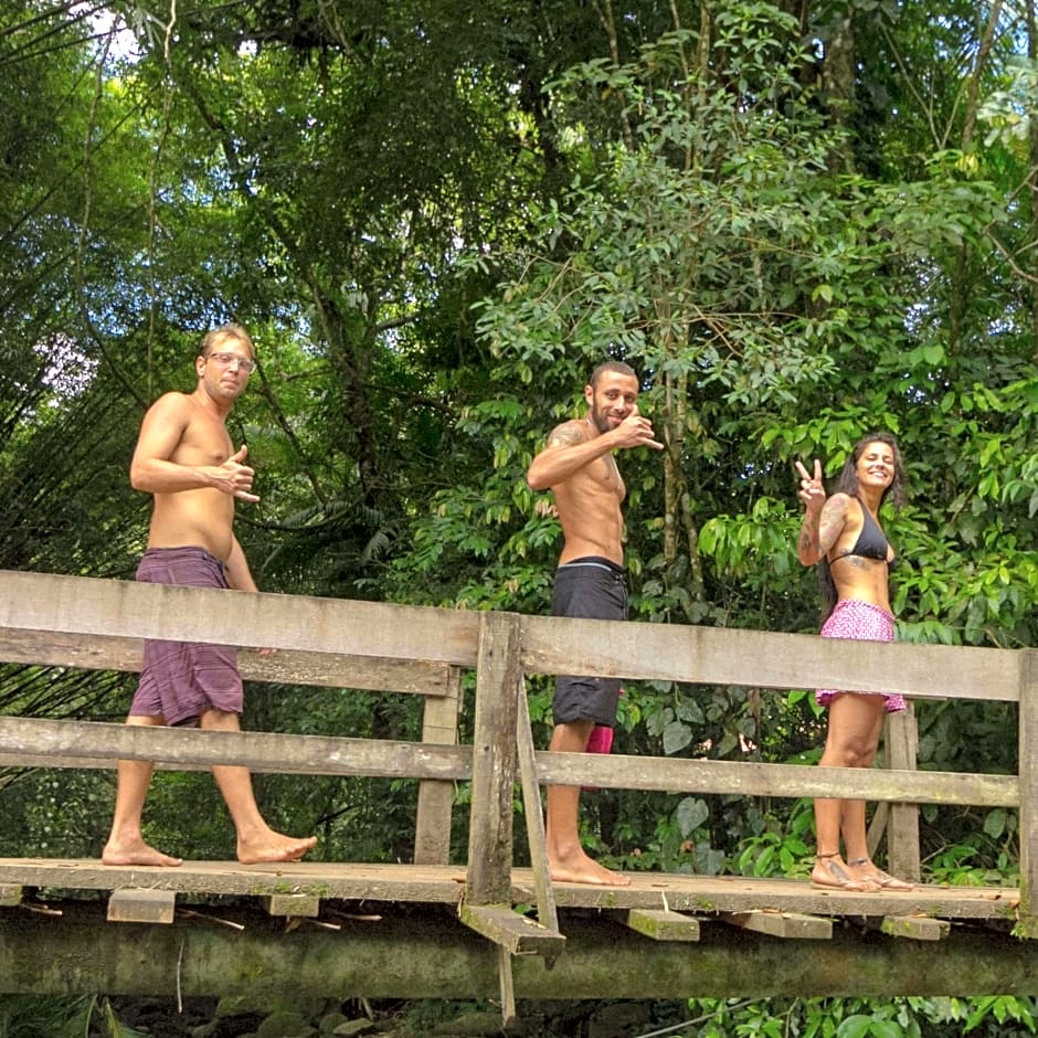 Hostel e Camping Rio das Pedras