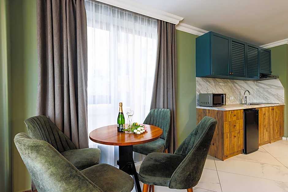 Avenue Hotel - Free Parking