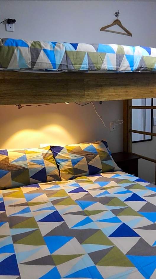 Oxford Queenette Backpackers