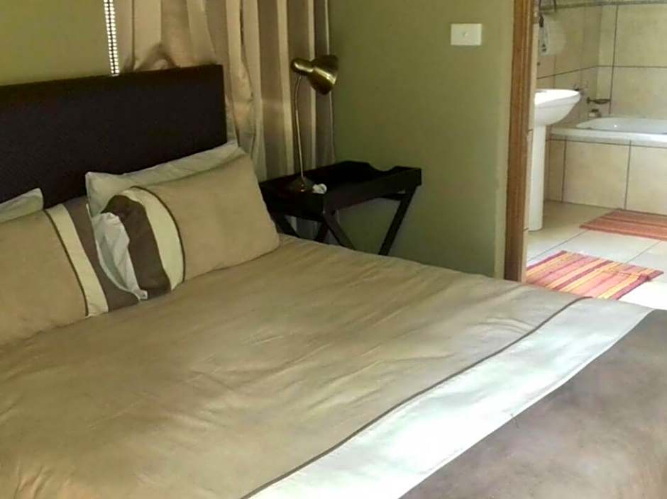 Zebula Golf and Wildlife Estate - Open Plains Pax 10 - Moi Signature Luxury villa