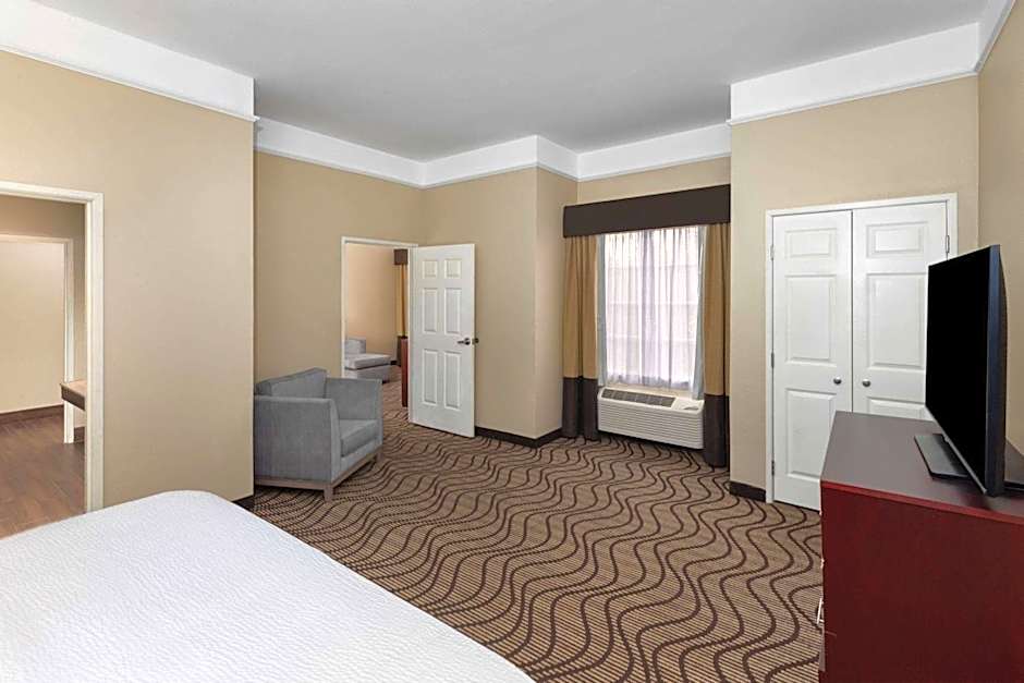La Quinta Inn & Suites by Wyndham Houma