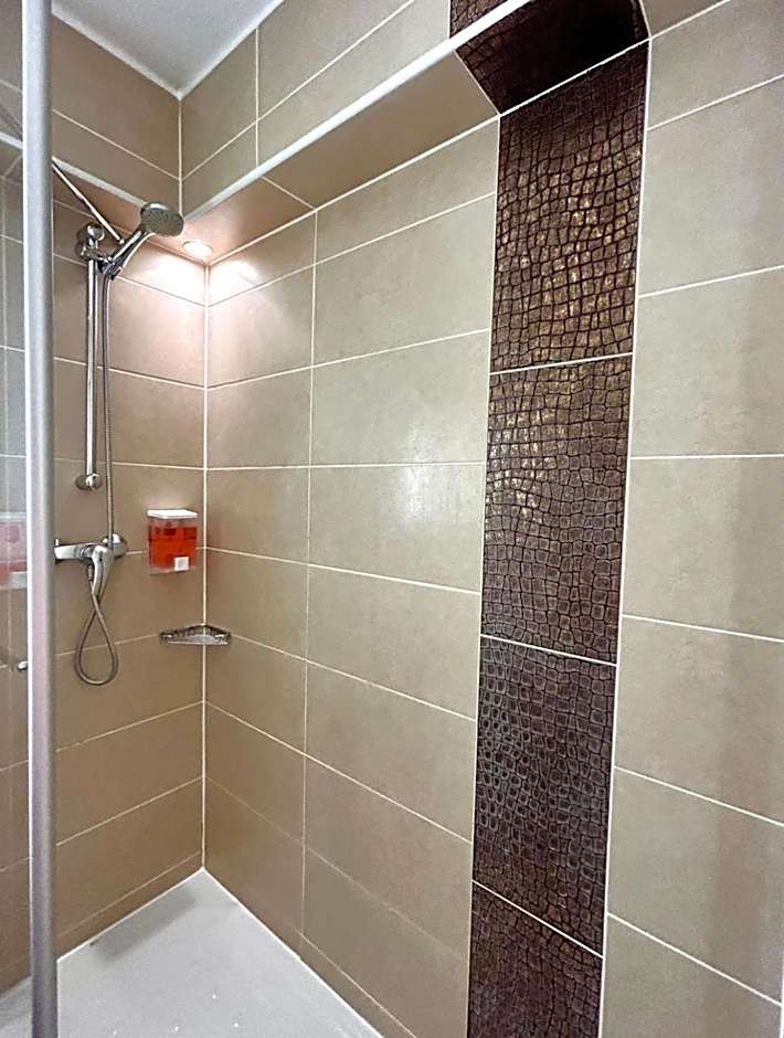 Kyriad Hotel Montpellier Centre Antigone