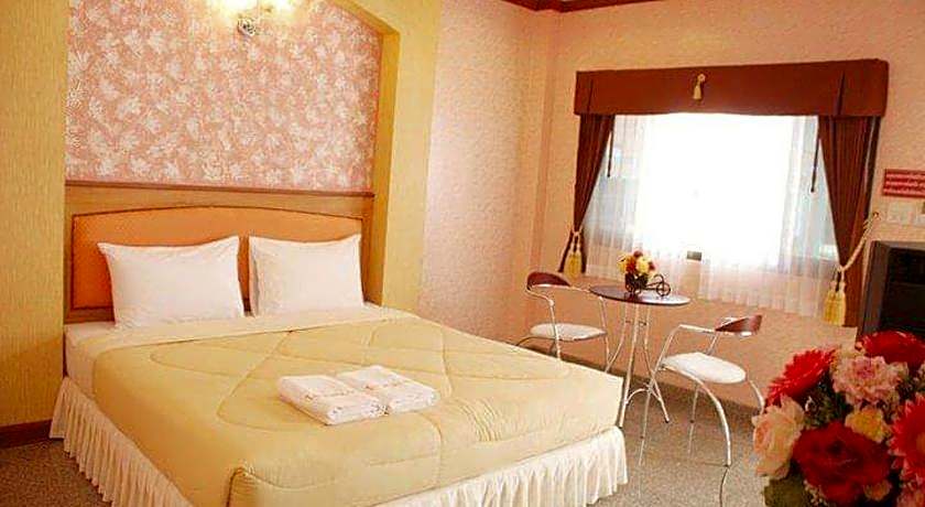 Martina Hotel (SHA Extra Plus)