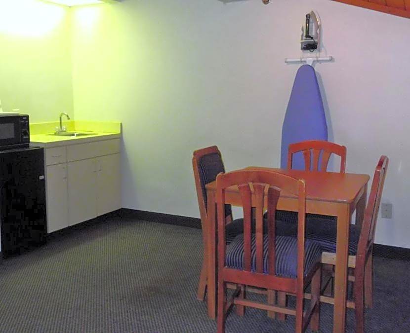 Amerihost Inn & Suites Fulton