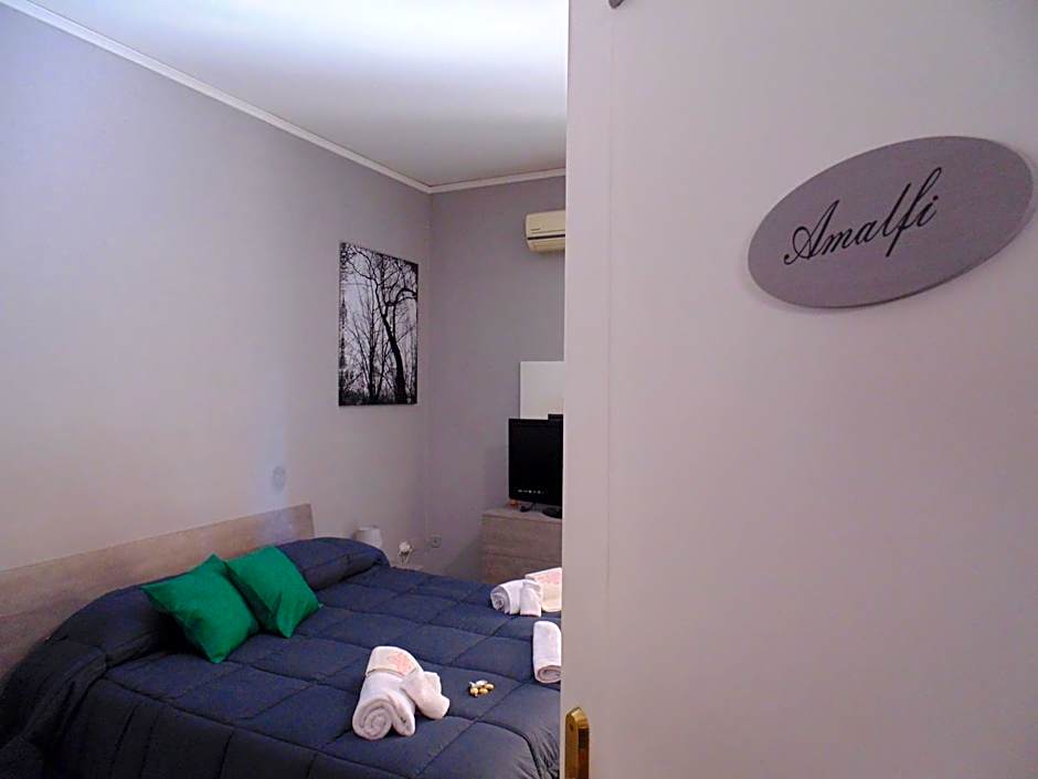 Parthenope rooms