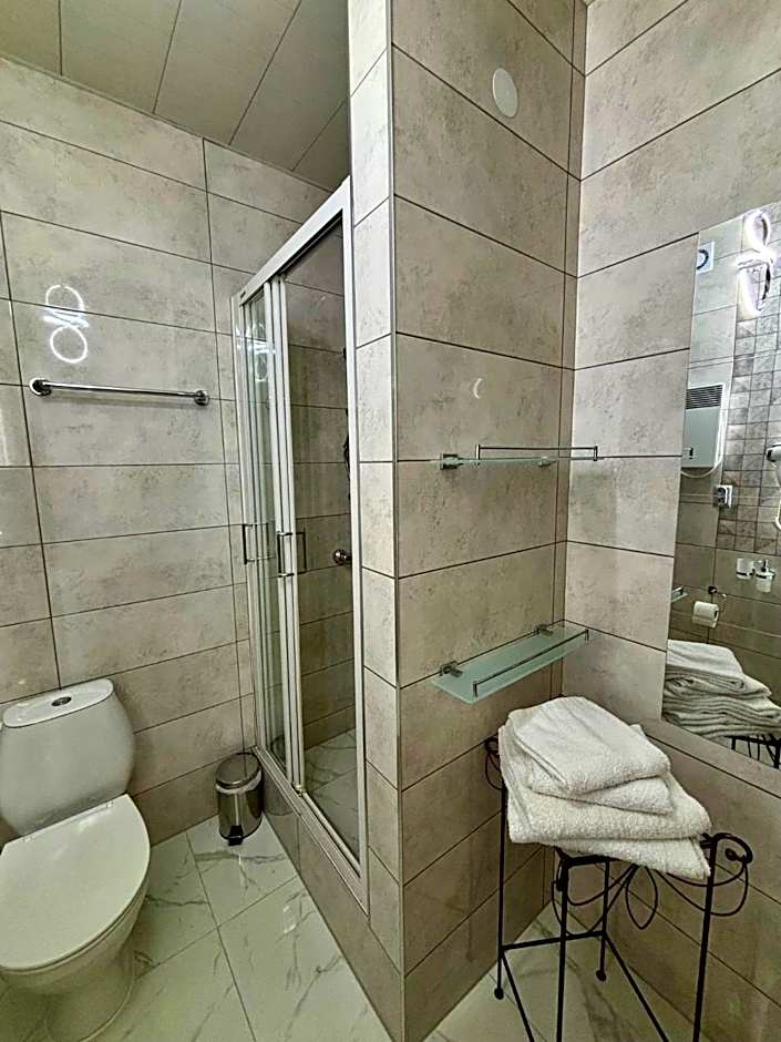 Apartament "Love Island" Jacuzzi SPA z dużą wanną z hydromasażem dla Dwojga