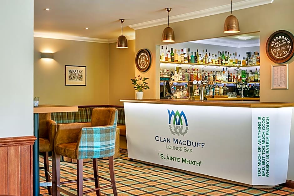 Clan Macduff Hotel