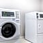 La Quinta Inn & Suites by Wyndham Pittsburg