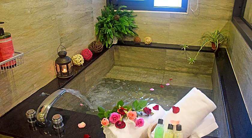 Jiaosi Twenty-one Hotspring Inn