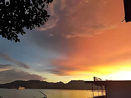 DA'KUDOS Beach Resort