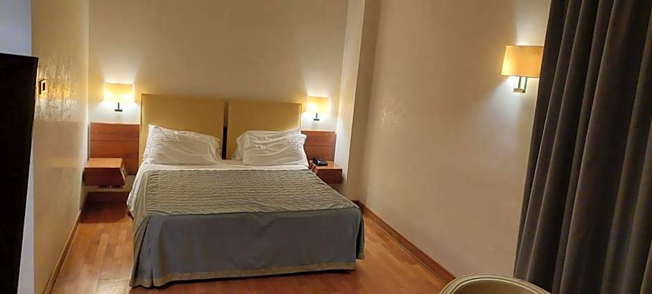 Photo 1 of 1 of Junior Suite