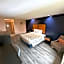 Paradise Inn & Suites