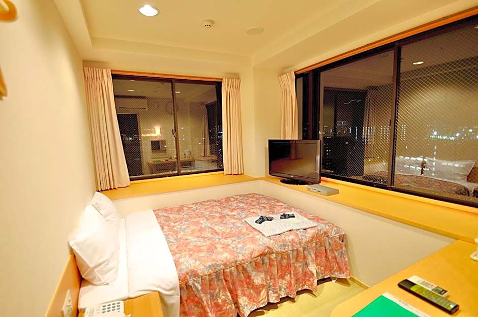 Kyoto Universal Hotel Karasuma